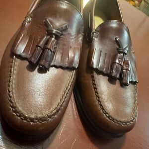 Bass Weejans Elegant Brown Leather Tassel Loafers for women